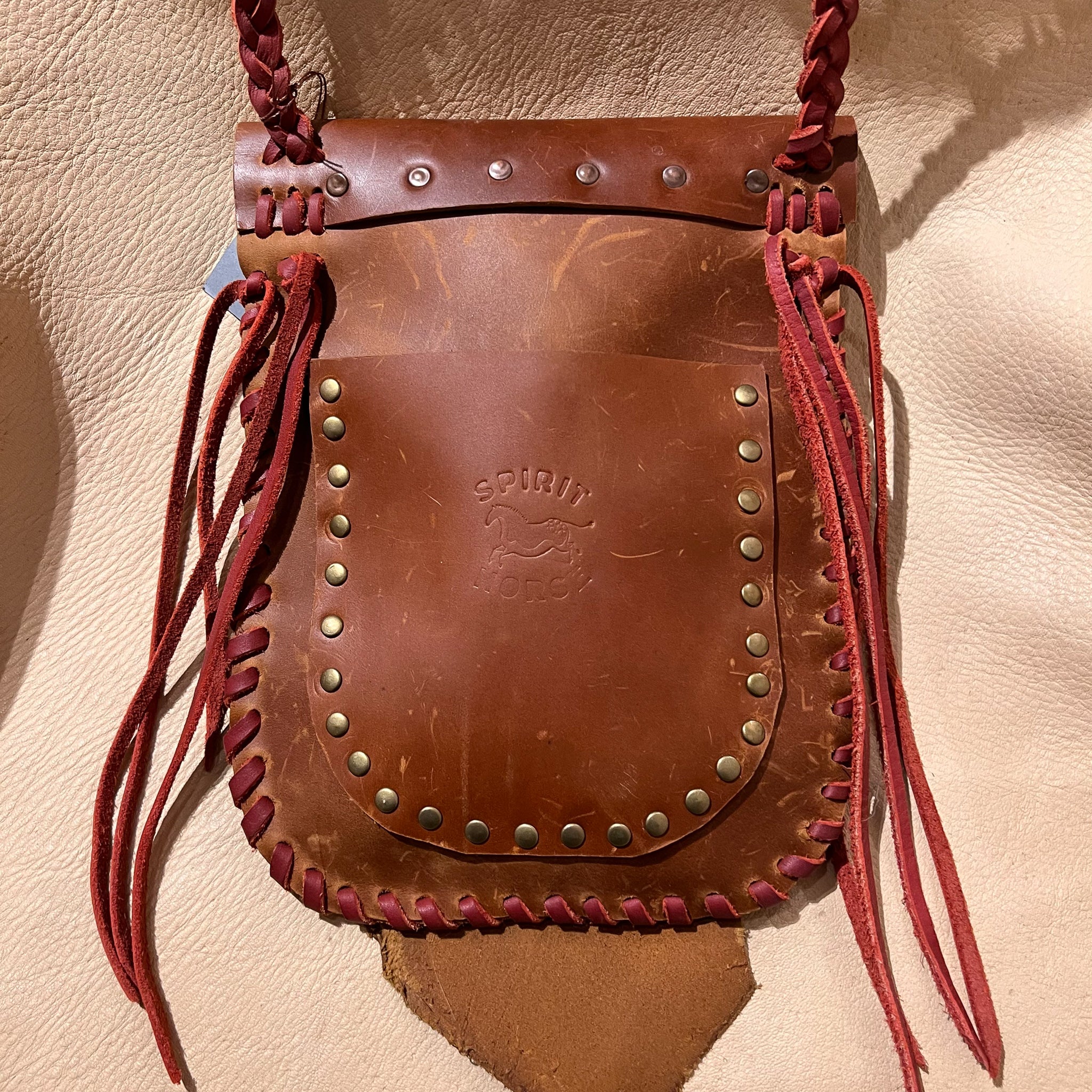 Horseferry Motif Webbed Bag Strap in Ecru/red - Women